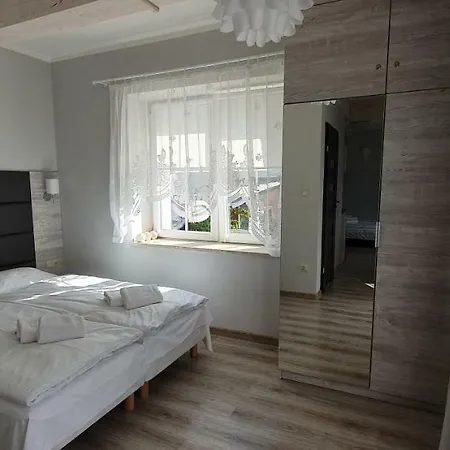 Pod Czyrna Lägenhet *